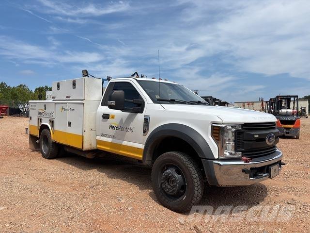 Ford F-550 運油車