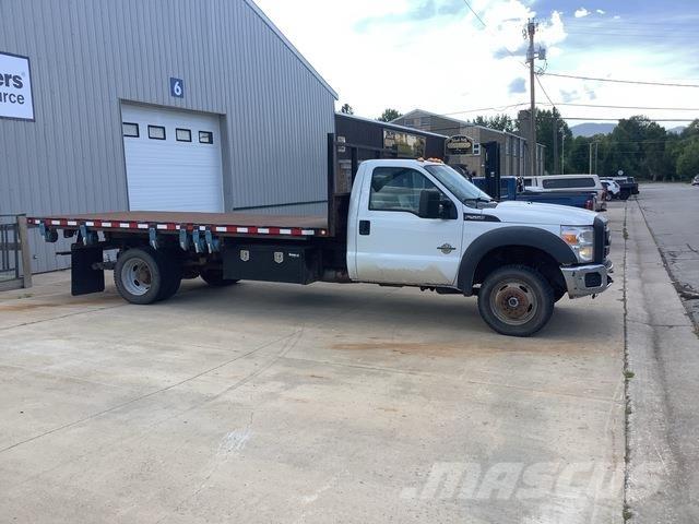 Ford F-550 傾卸式卡車