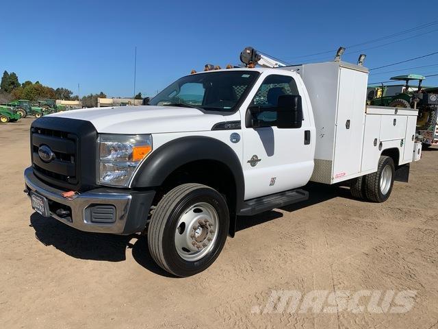 Ford F-550 都市/通用型車輛