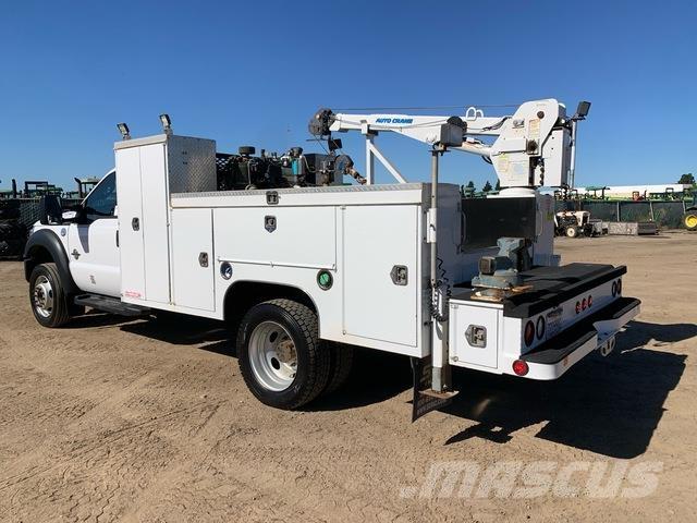 Ford F-550 都市/通用型車輛