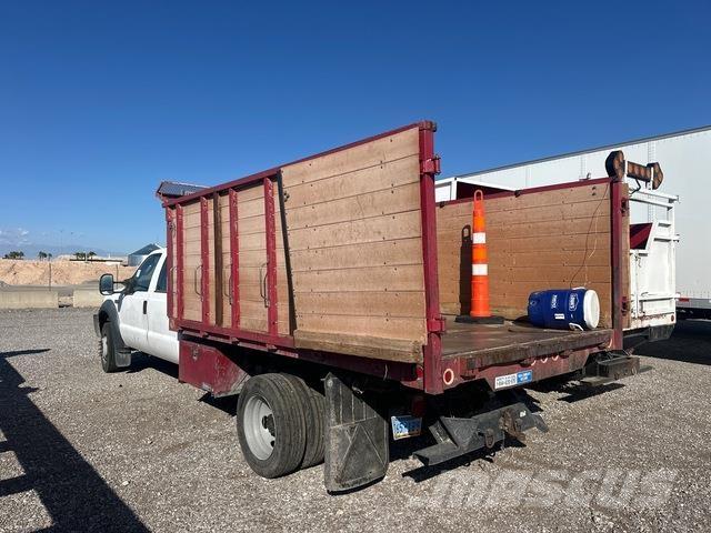 Ford F-550 傾卸式卡車