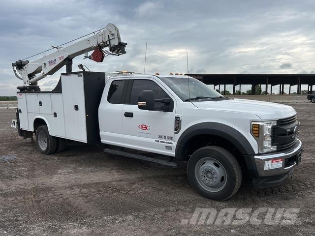 Ford F-550 都市/通用型車輛