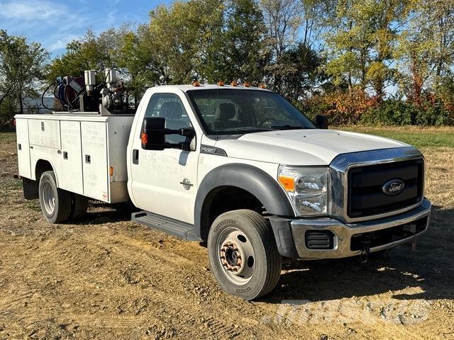 Ford F-550 都市/通用型車輛