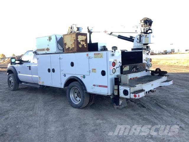 Ford F-550 都市/通用型車輛