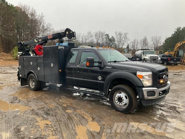 Ford F-550 都市/通用型車輛