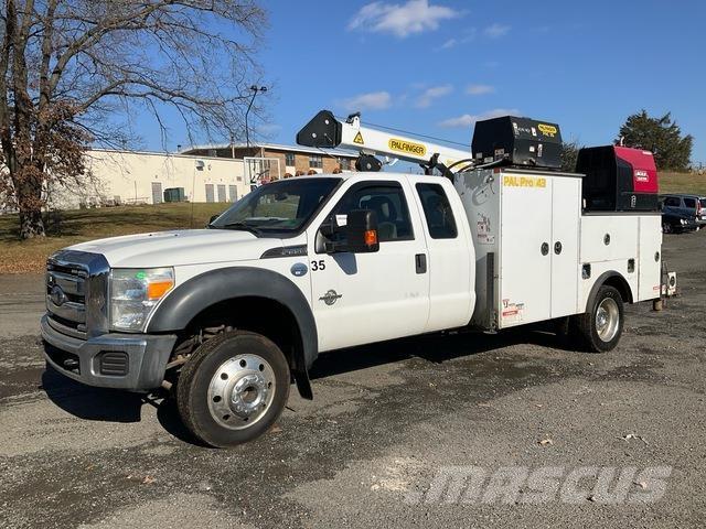 Ford F-550 都市/通用型車輛
