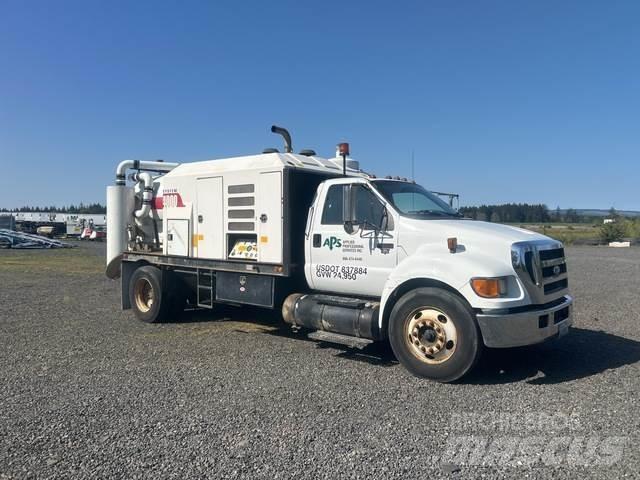 Ford F-650 履帶式 挖土機/掘鑿機/挖掘機
