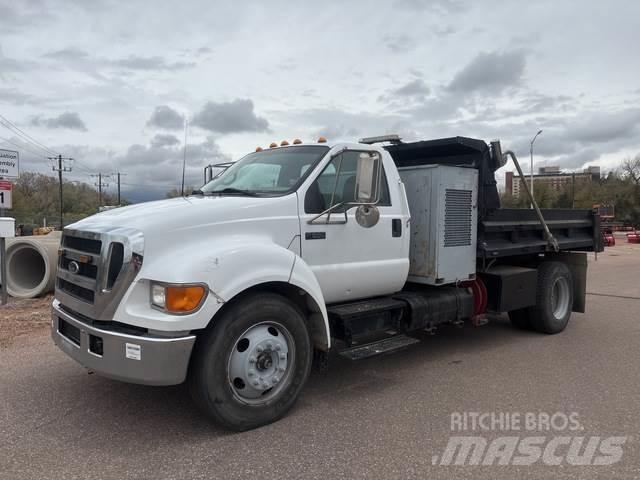 Ford F-650 傾卸式卡車
