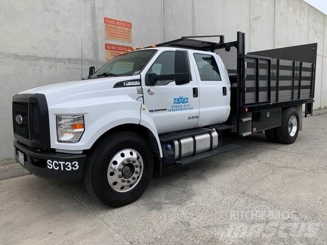 Ford F-650 平板式/側卸式卡車