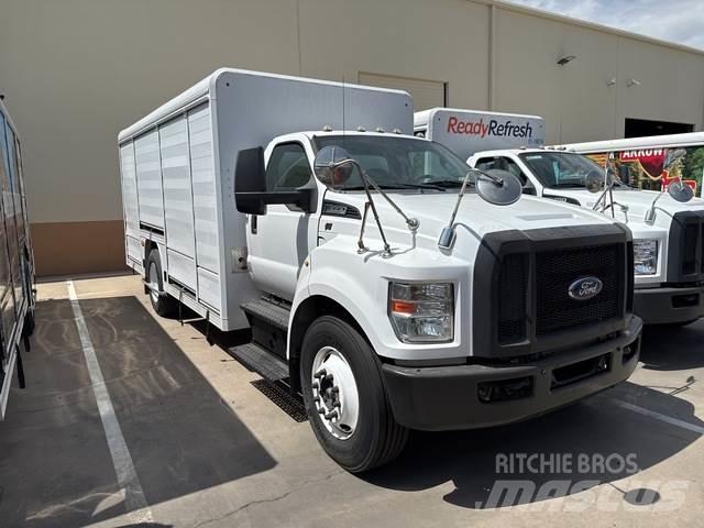 Ford F-650 飲料運輸卡車