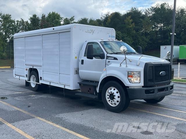Ford F-650 貨箱式卡車