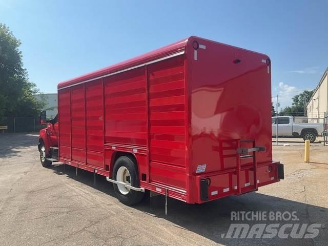 Ford F-650 飲料運輸卡車
