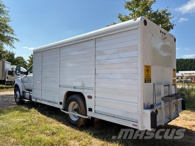 Ford F-650 飲料運輸卡車