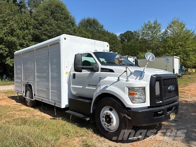 Ford F-650 飲料運輸卡車