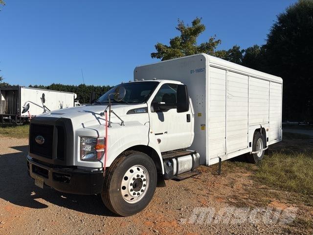 Ford F-650 飲料運輸卡車
