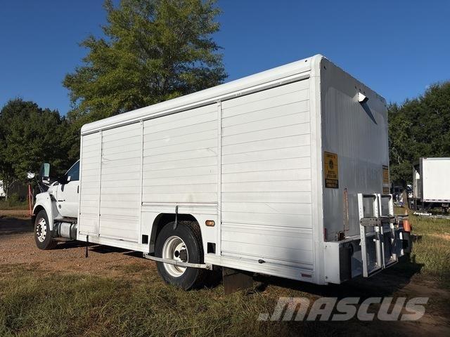 Ford F-650 飲料運輸卡車