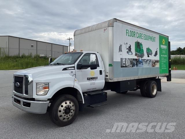 Ford F-650 貨箱式卡車