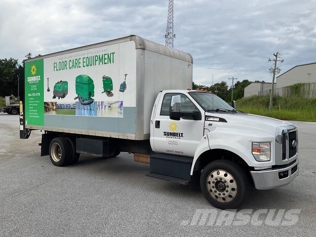 Ford F-650 貨箱式卡車