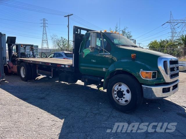 Ford F-650 平板式/側卸式卡車