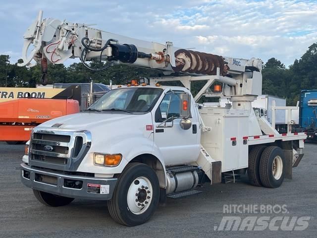 Ford F-750 移動式鑽機車