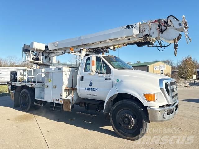 Ford F-750 移動式鑽機車