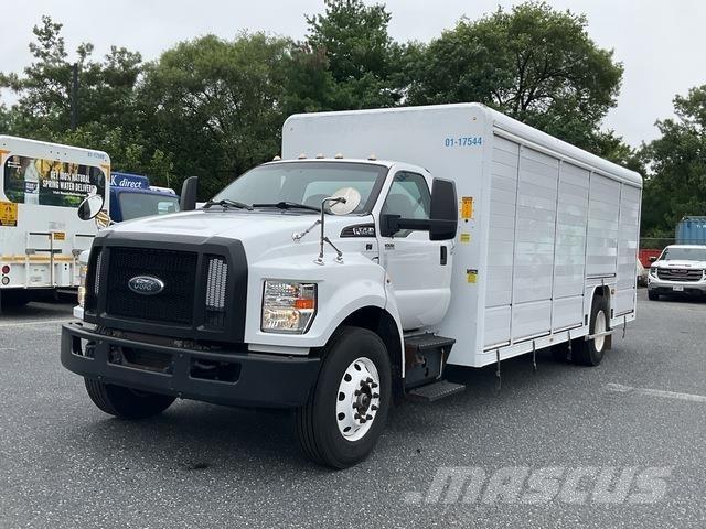 Ford F-750 飲料運輸卡車