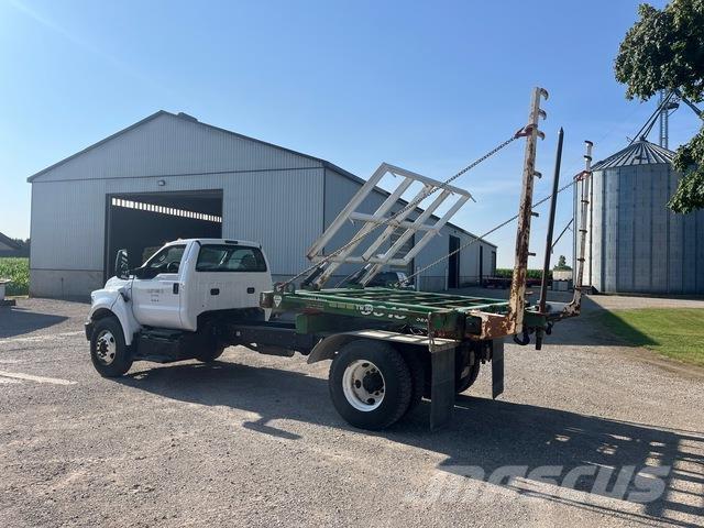 Ford F-750 駕駛室與內部