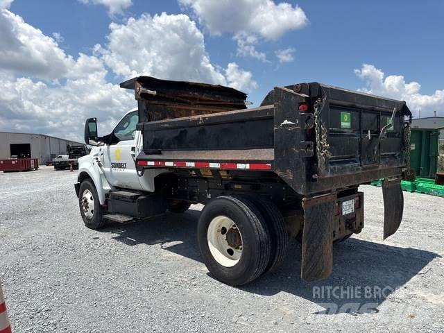 Ford F-750 傾卸式卡車