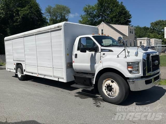 Ford F-750 飲料運輸卡車