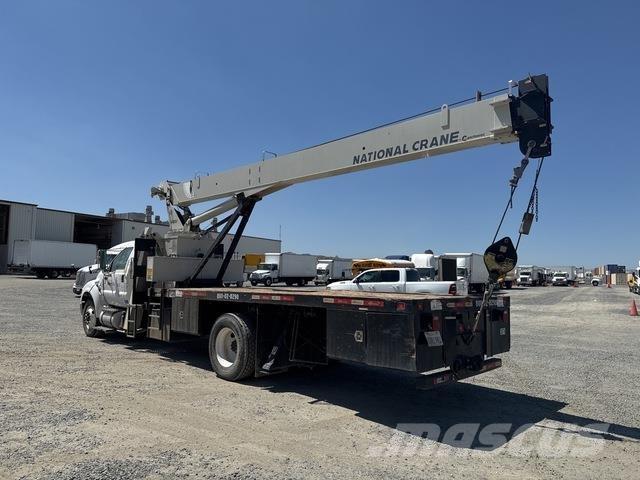 Ford F-750 其他貨車