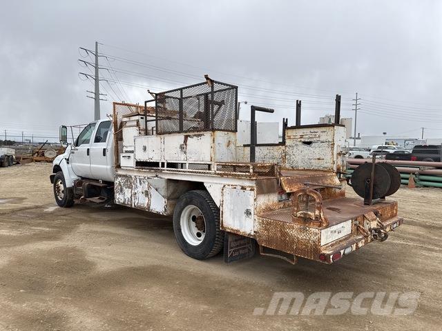 Ford F-750 都市/通用型車輛