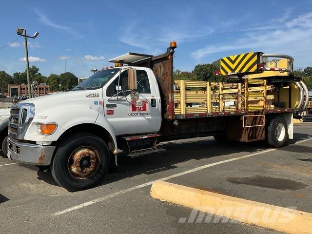 Ford F-750 都市/通用型車輛
