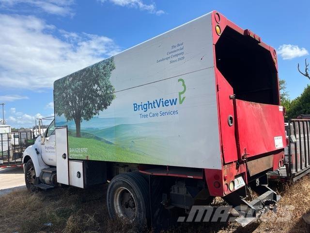 Ford F-750 碎木貨車