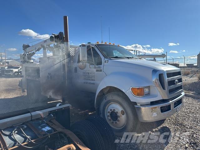 Ford F-750 都市/通用型車輛