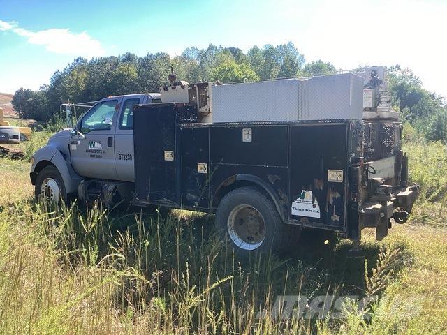Ford F-750 都市/通用型車輛