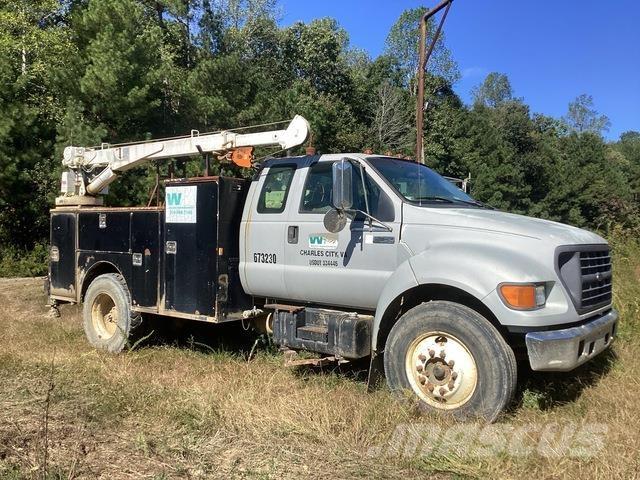 Ford F-750 都市/通用型車輛