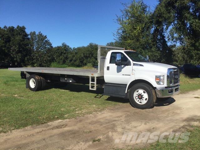 Ford F-750 平板式/側卸式卡車