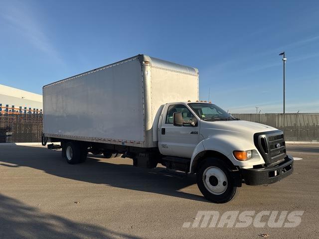 Ford F-750 貨箱式卡車
