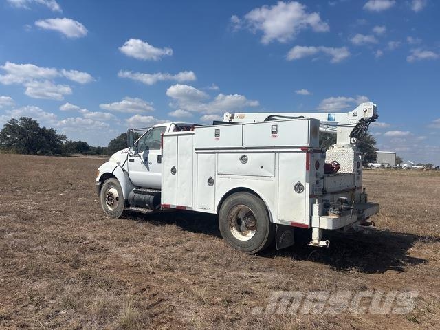 Ford F-750 都市/通用型車輛