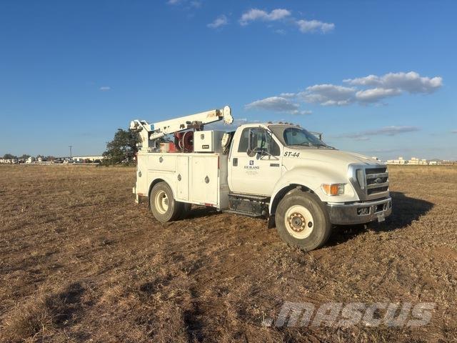 Ford F-750 都市/通用型車輛