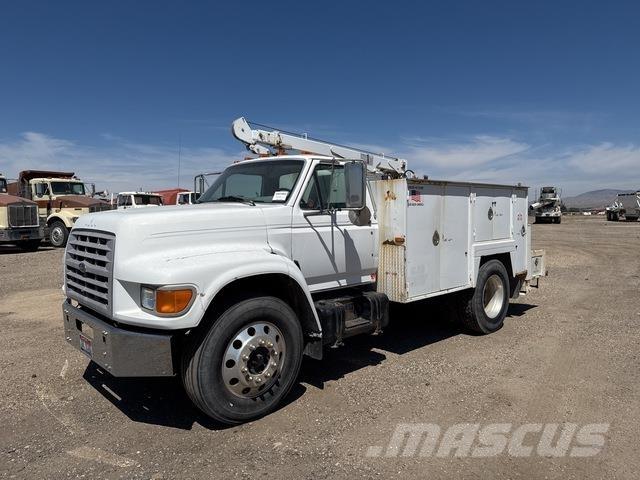 Ford F-800 都市/通用型車輛