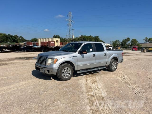 Ford F150 皮卡.傳統半斗卡車/側卸板
