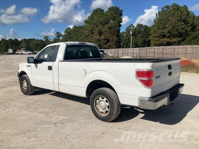 Ford F150 皮卡.傳統半斗卡車/側卸板