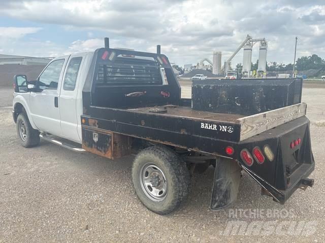 Ford F250 平板式/側卸式卡車