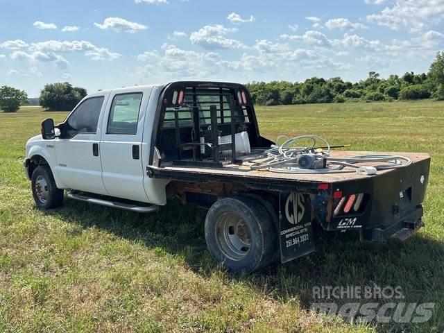 Ford F350 平板式/側卸式卡車