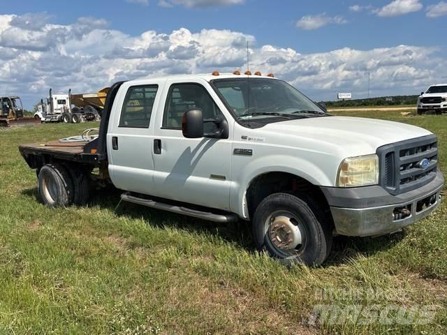 Ford F350 平板式/側卸式卡車