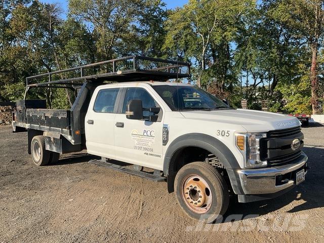 Ford F450 平板式/側卸式卡車