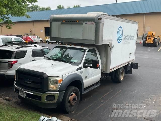 Ford F550 貨箱式卡車