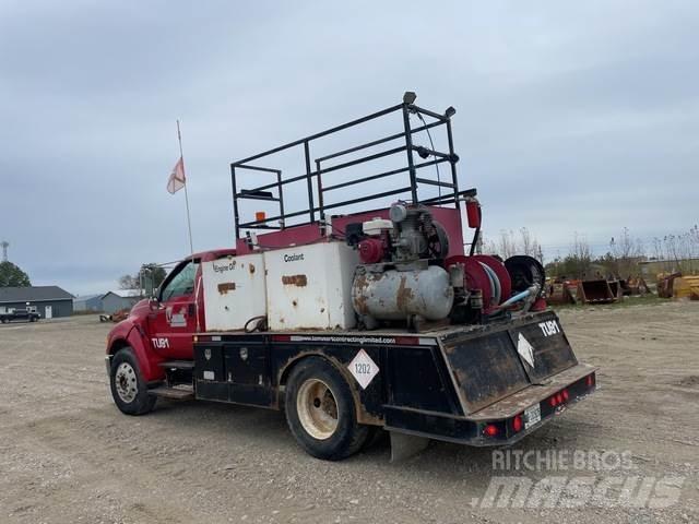 Ford F650 運油車