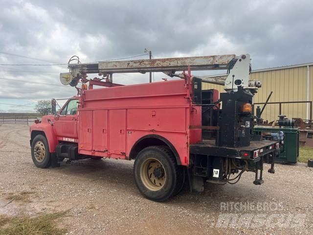 Ford F800 皮卡.傳統半斗卡車/側卸板